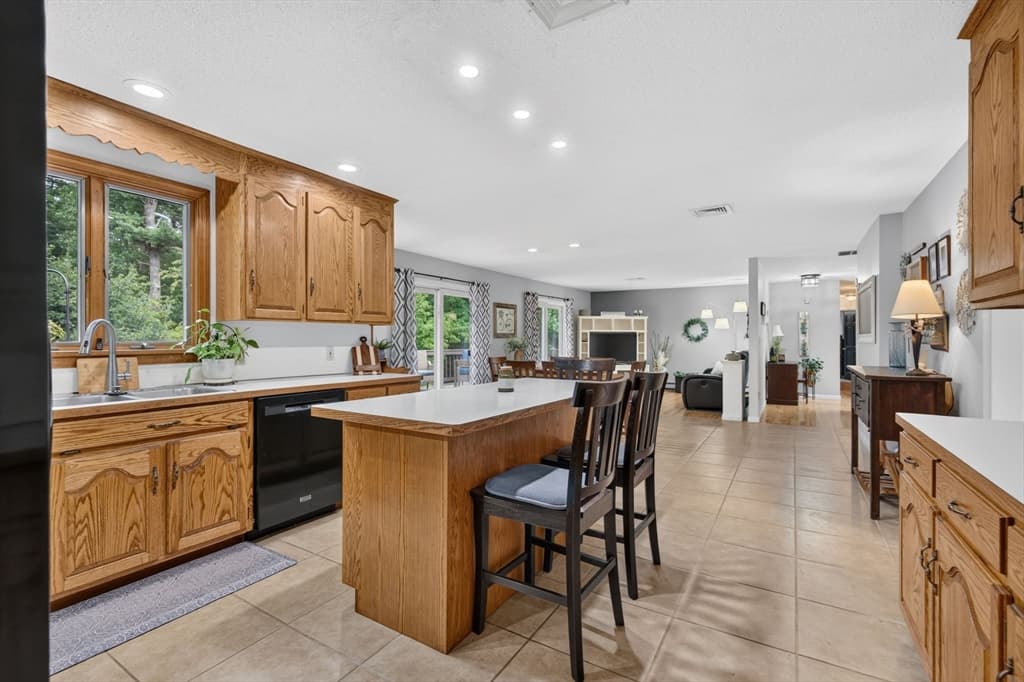 38 Sable Run Ln, Methuen MA 01844 photo 15