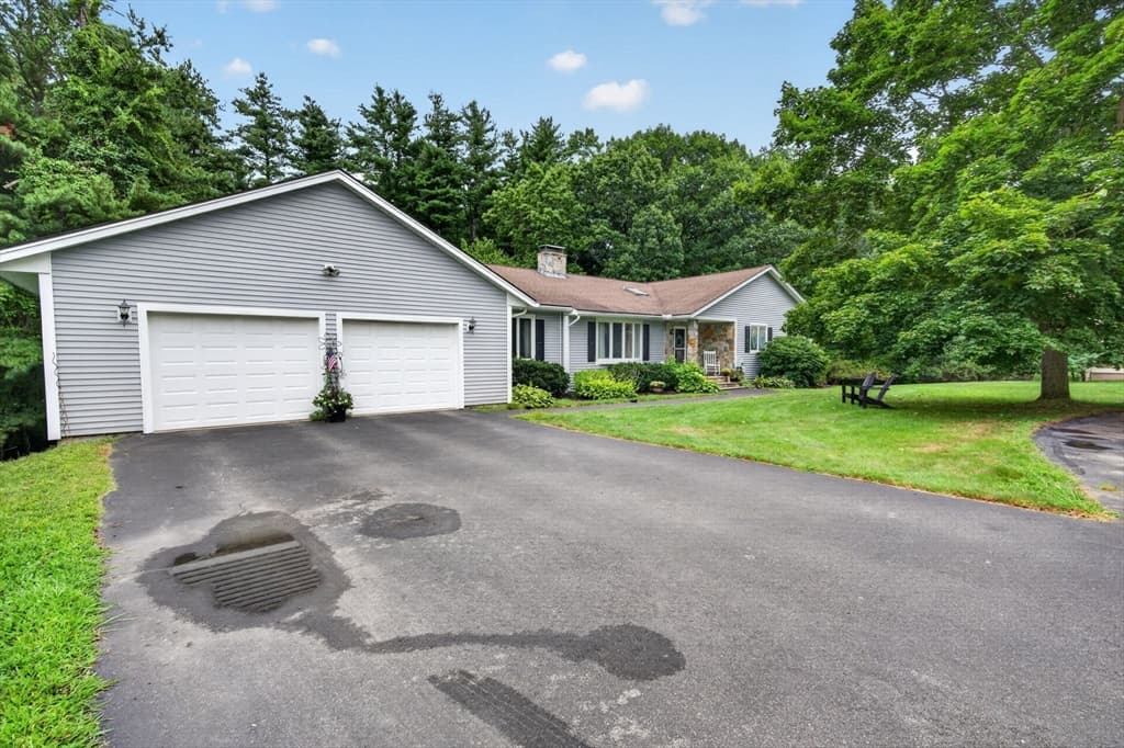 38 Sable Run Ln, Methuen MA 01844 photo 4