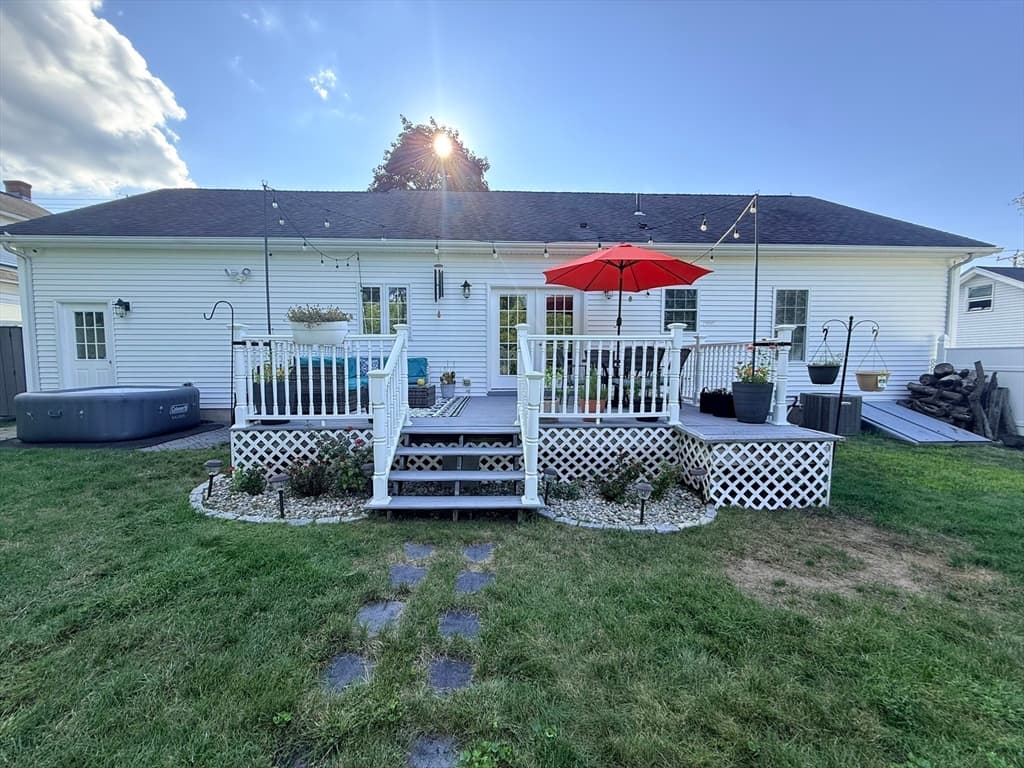 91 Royal St, Chicopee MA 01020 photo 2