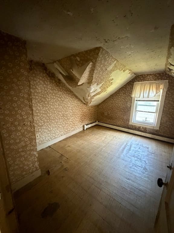Single Family Residence at 21 Everett St, Fall River MA 02723, Fall River, photo 16 of 25