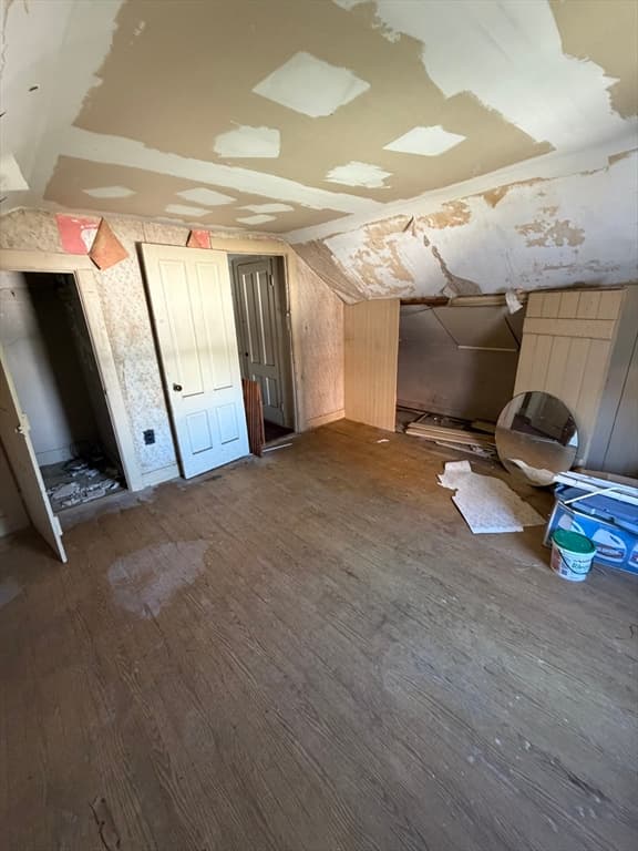 Single Family Residence at 21 Everett St, Fall River MA 02723, Fall River, photo 21 of 25
