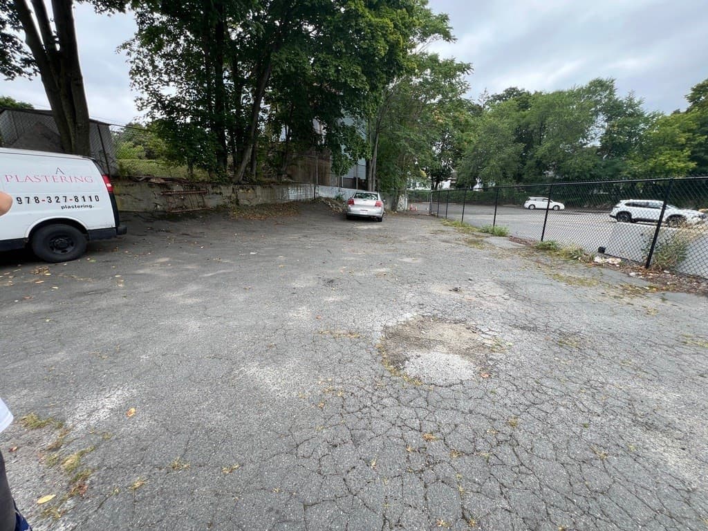 678 Salem St, Malden MA 02148 photo 4