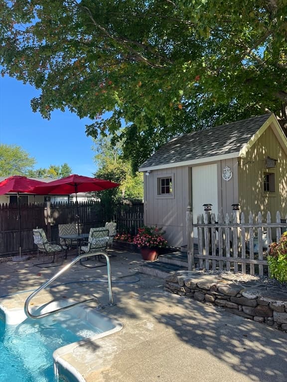 310 Briarwood Avenue, Southbridge MA 01550 photo 9