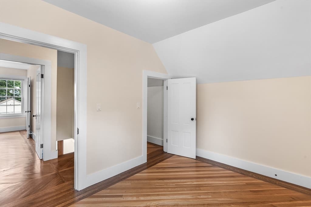 128 W Spruce St, Milford MA 01757 photo 23