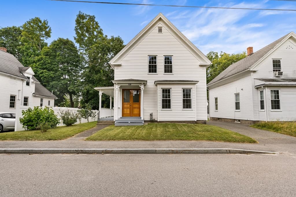 128 W Spruce St, Milford MA 01757