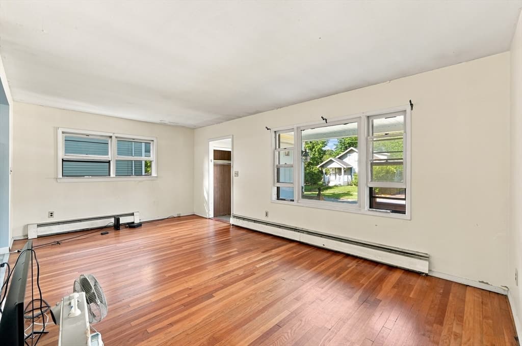 44 Winnifred Rd, Brockton MA 02301 photo 4
