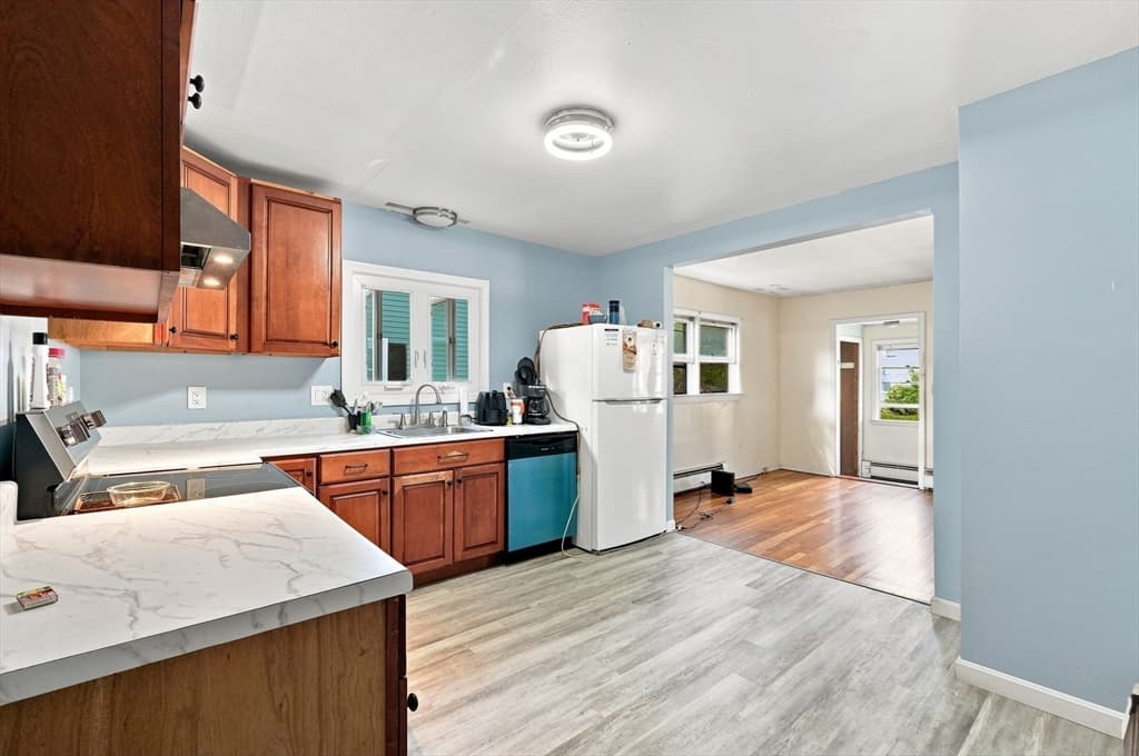 44 Winnifred Rd, Brockton MA 02301 photo 8