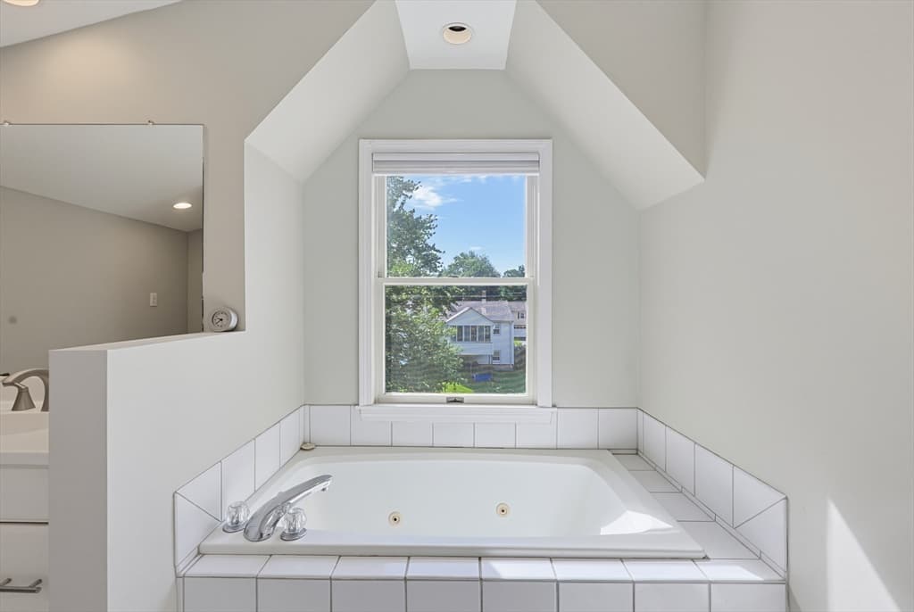 54 Gainsville Rd, Dedham MA 02026 photo 18
