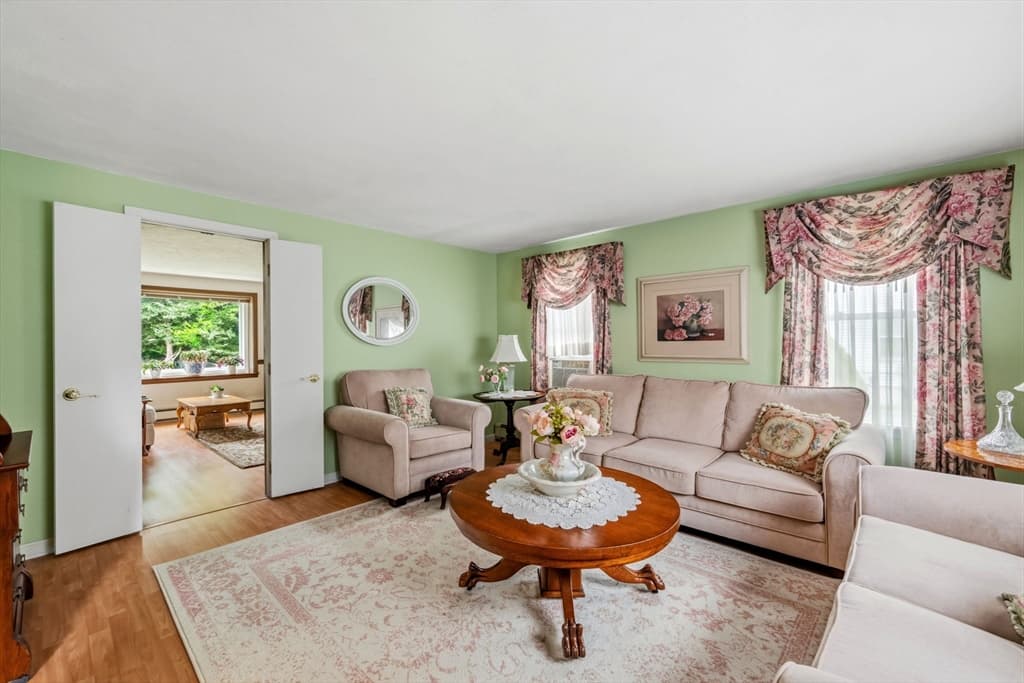 17 Woodlawn Ave, Holbrook MA 02343 photo 6