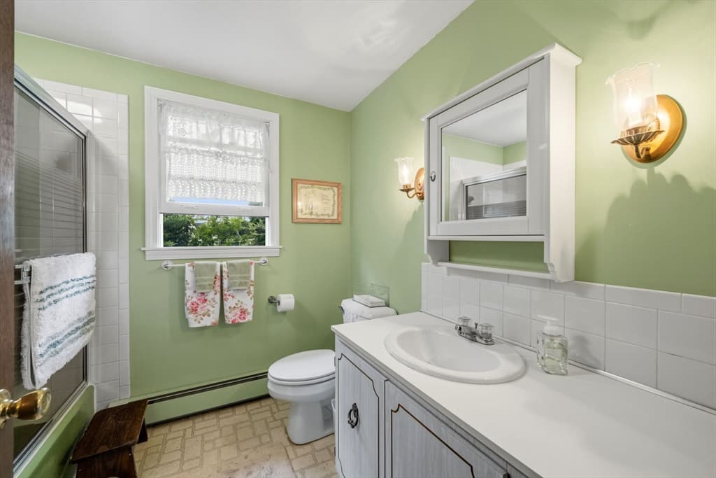 17 Woodlawn Ave, Holbrook MA 02343 photo 22