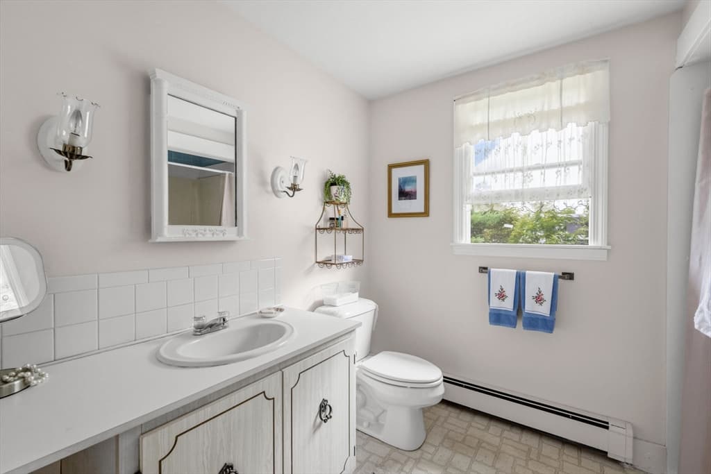 17 Woodlawn Ave, Holbrook MA 02343 photo 20