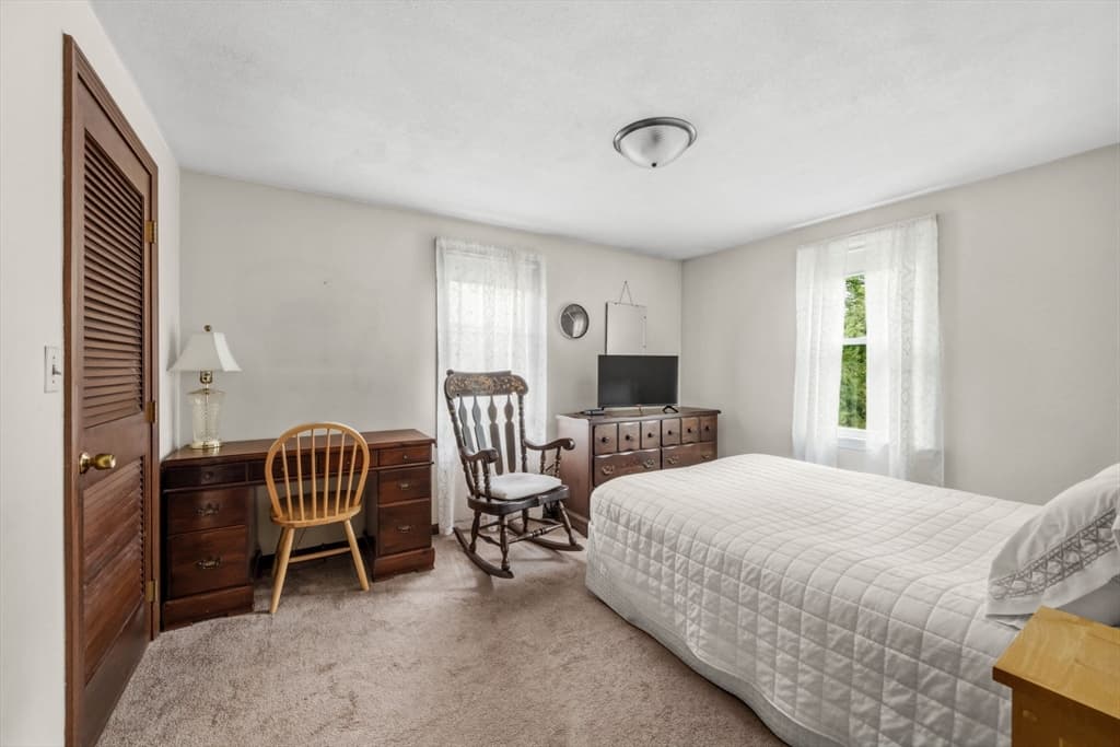 17 Woodlawn Ave, Holbrook MA 02343 photo 21