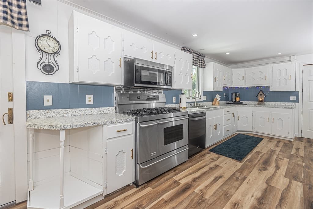 2-4 Long Point Rd, Lakeville MA 02347 photo 15