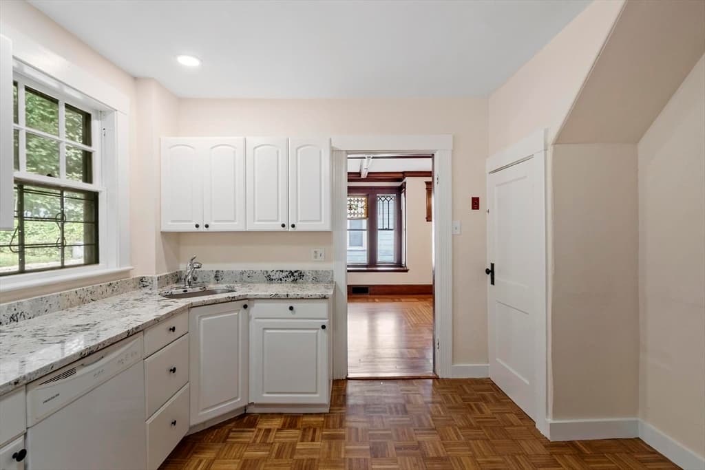 219 Walnut Street, Lynn MA 01905 photo 17