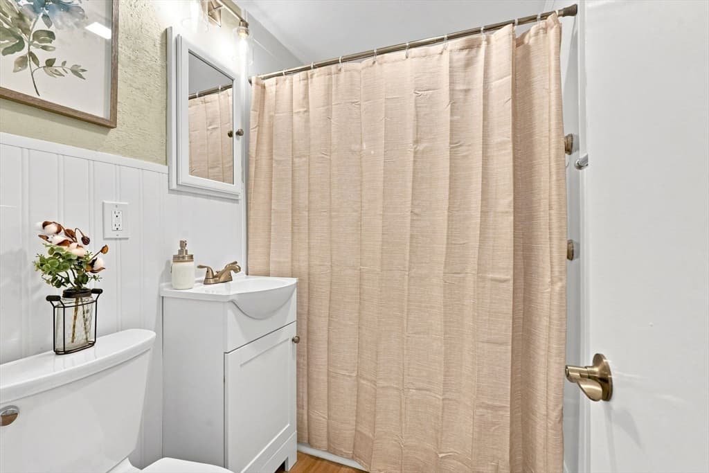 331 Valley View Dr, Westfield MA 01085 photo 16