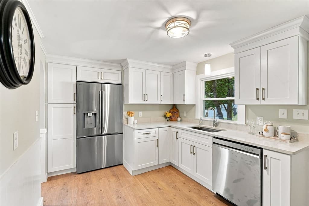331 Valley View Dr, Westfield MA 01085 photo 5