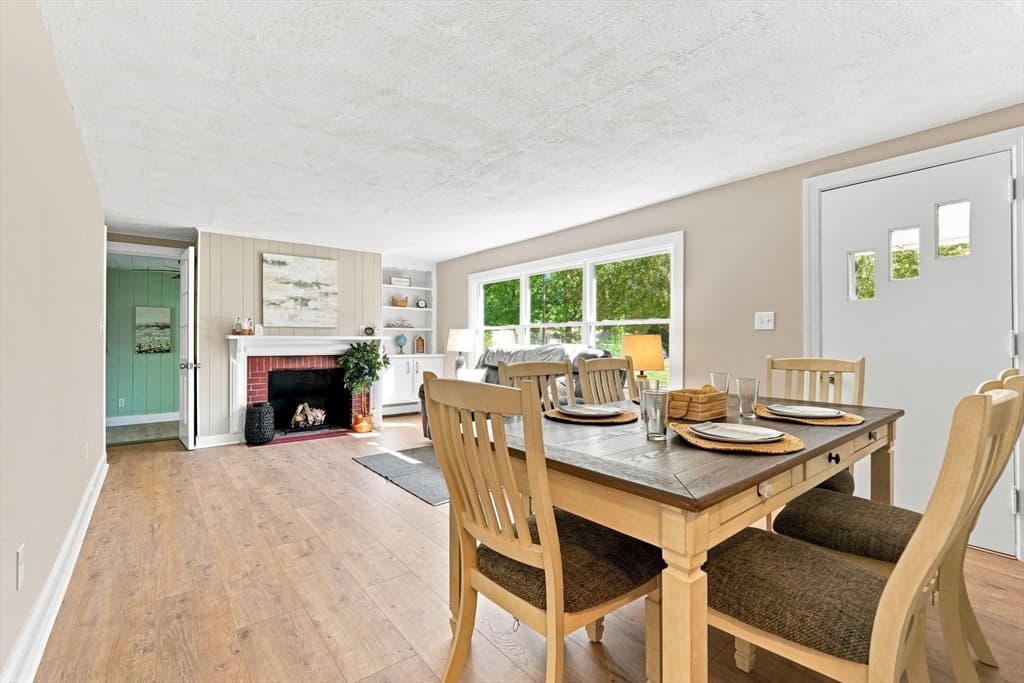 331 Valley View Dr, Westfield MA 01085 photo 8