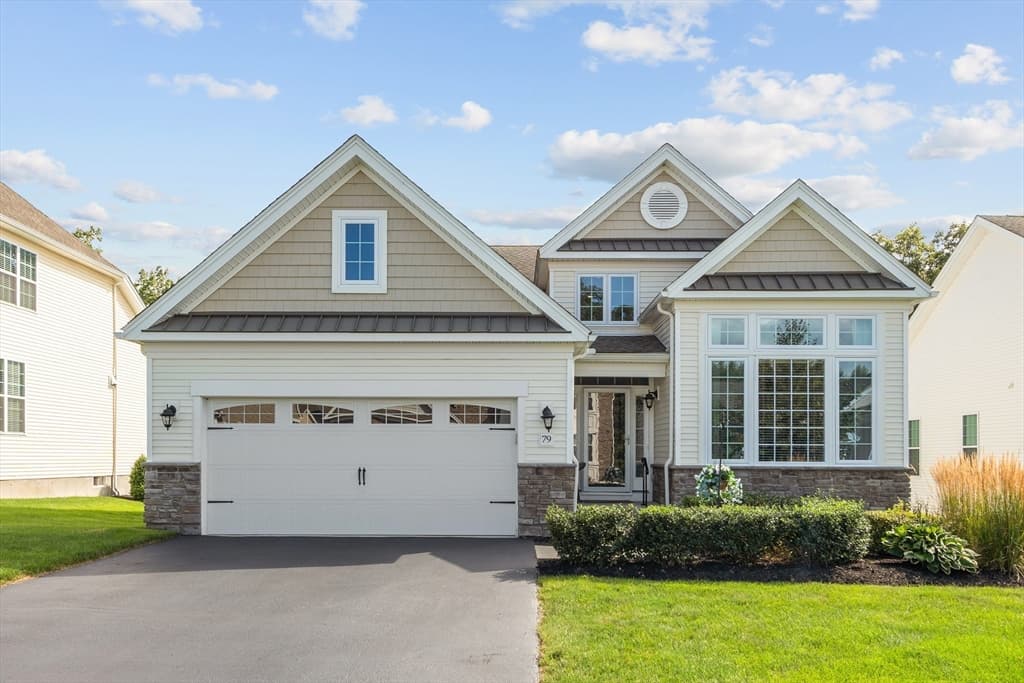 79 Pine Tree Drive # 70, Methuen MA 01844