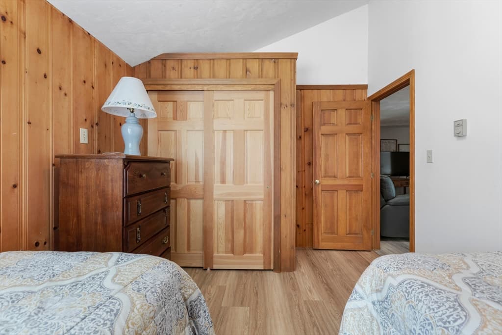 4 Shore Ln, Holland MA 01521 photo 17