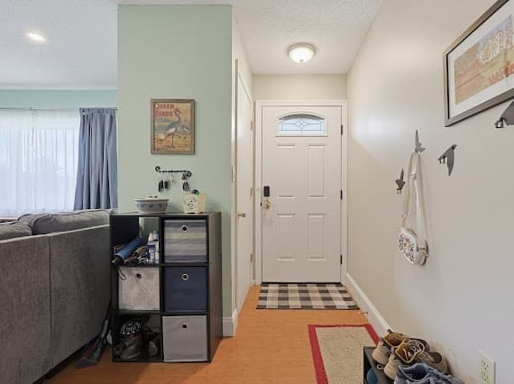 93 Rosewood Dr # 93, Stoughton MA 02072 photo 3