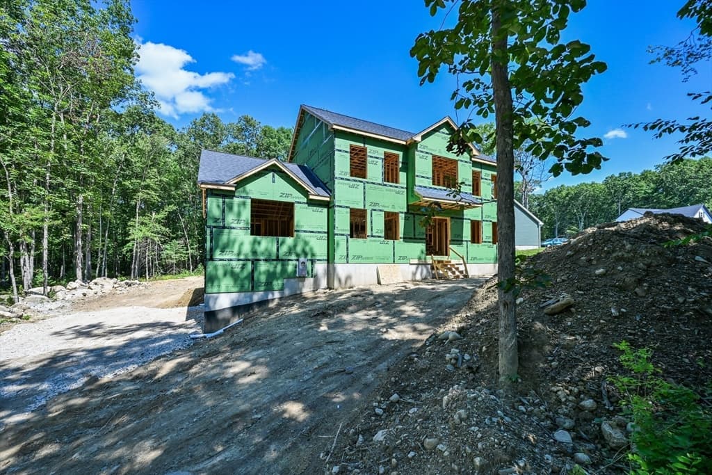 Single Family Residence at 35 Sawmill Rd, Dudley MA 01571, Dudley, photo 2 of 23