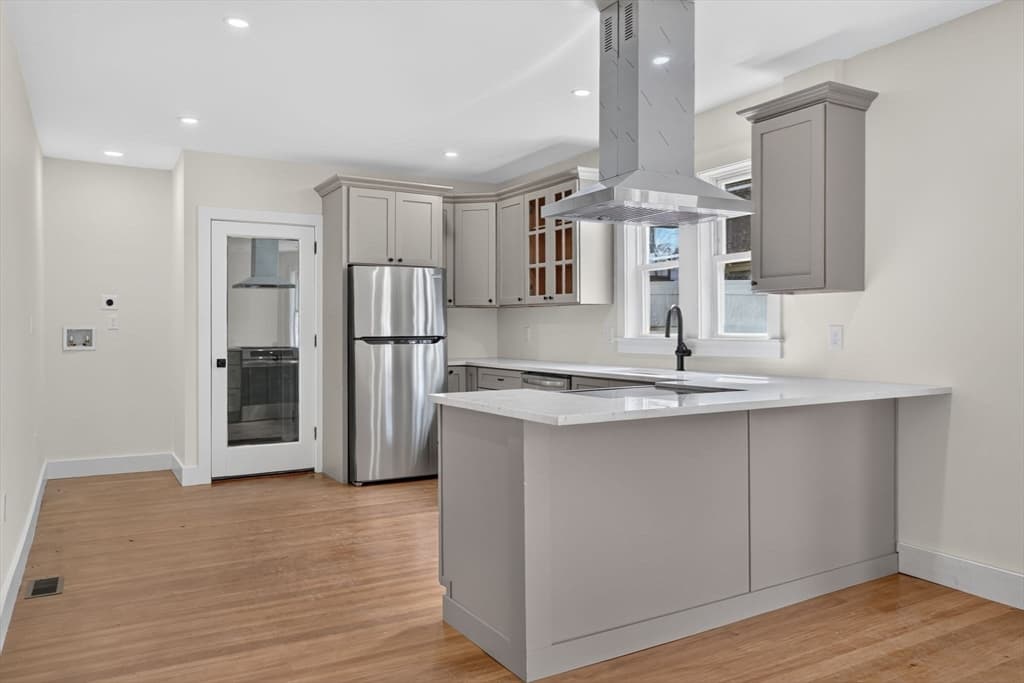 41-43 Elmdale St, Boston MA 02122 photo 4