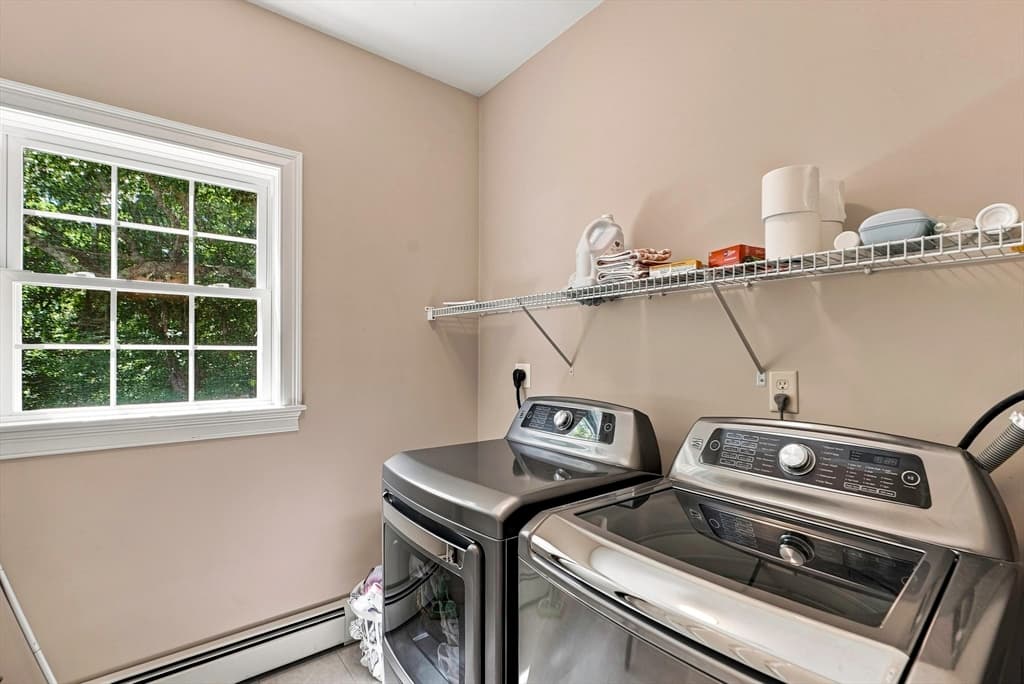 161 South St, Upton MA 01568 photo 22