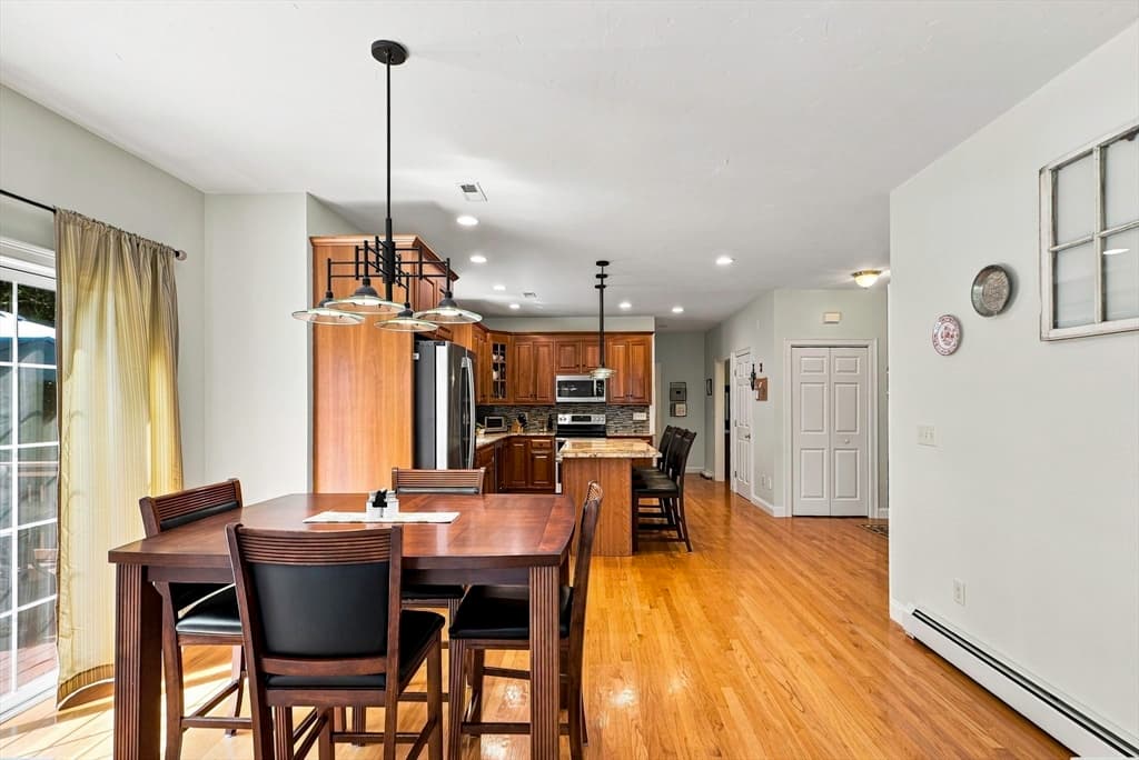 161 South St, Upton MA 01568 photo 11