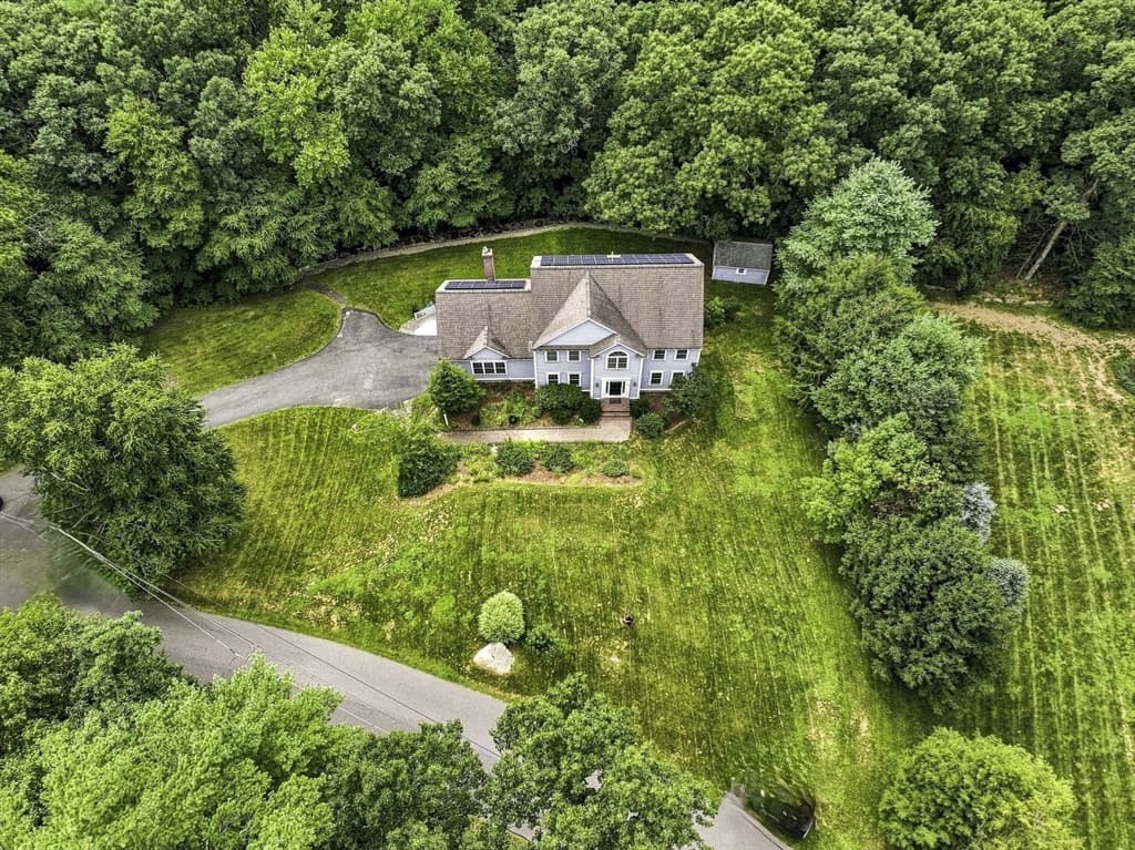 161 South St, Upton MA 01568 photo 35