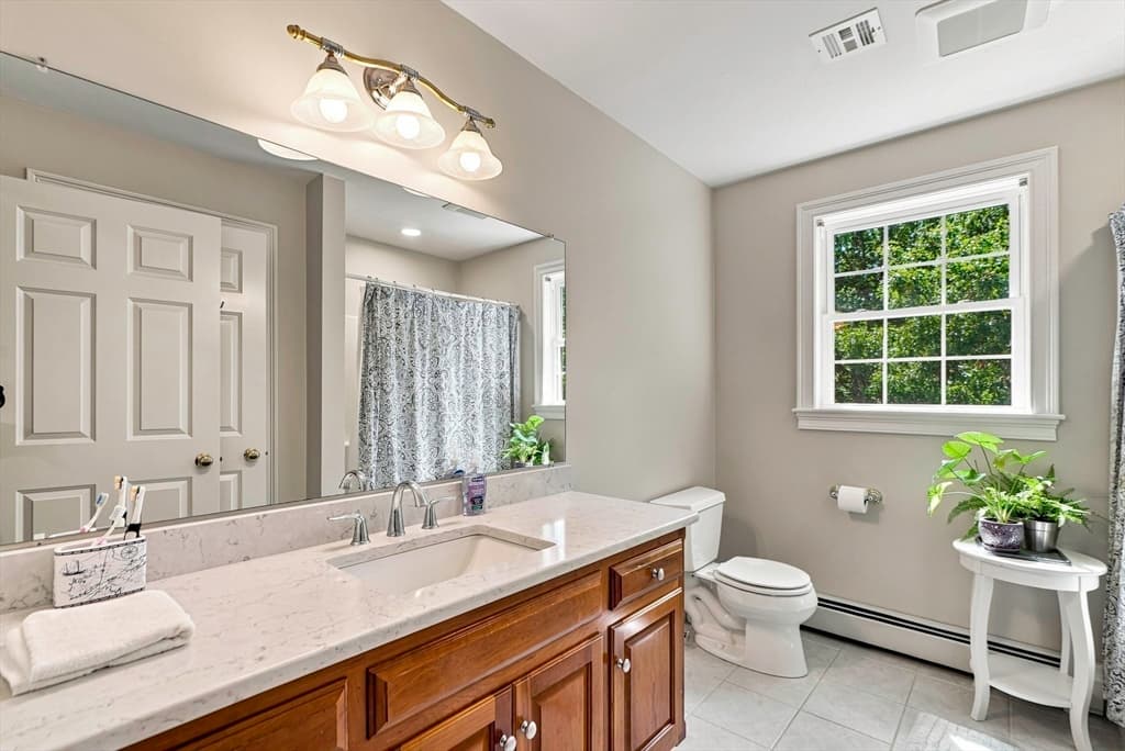 161 South St, Upton MA 01568 photo 31