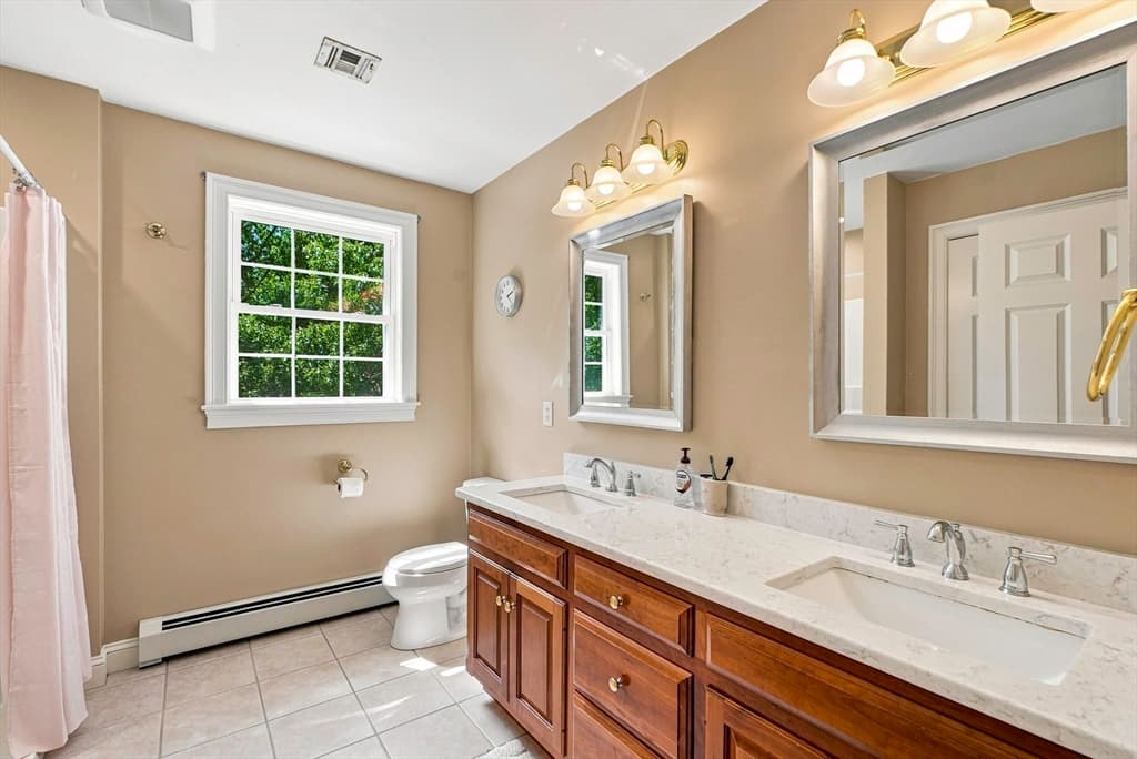 161 South St, Upton MA 01568 photo 25