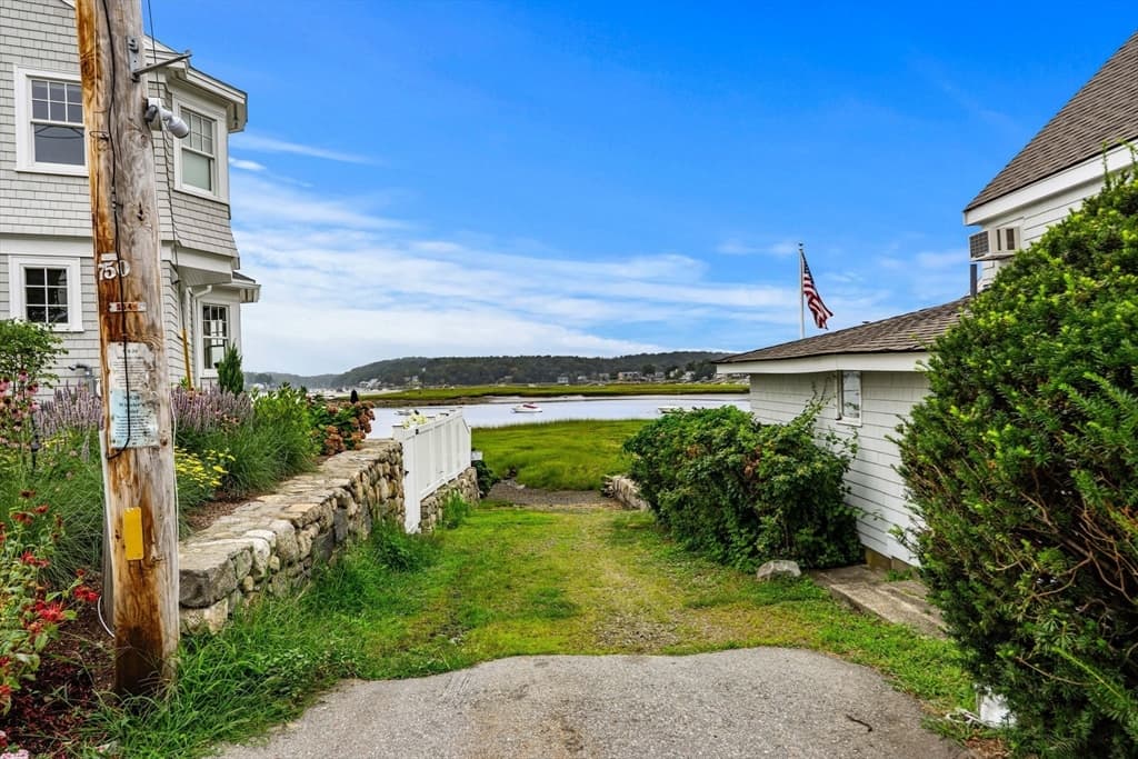 13 Riverside Rd, Gloucester MA 01930 photo 4