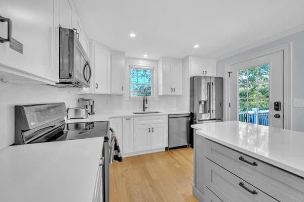 35 Holbrook Ave, Wellfleet MA 02667 photo 6