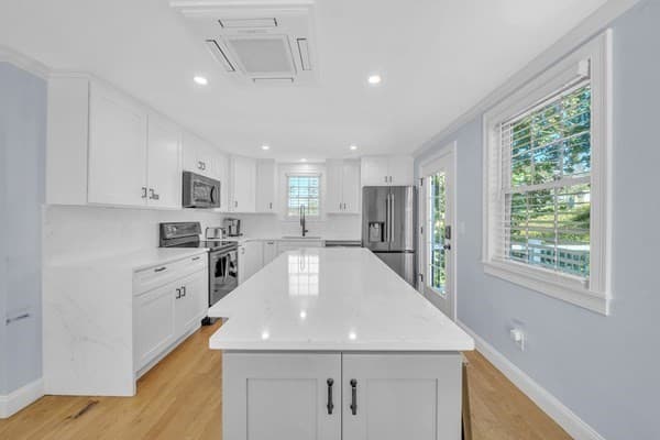 35 Holbrook Ave, Wellfleet MA 02667 photo 3