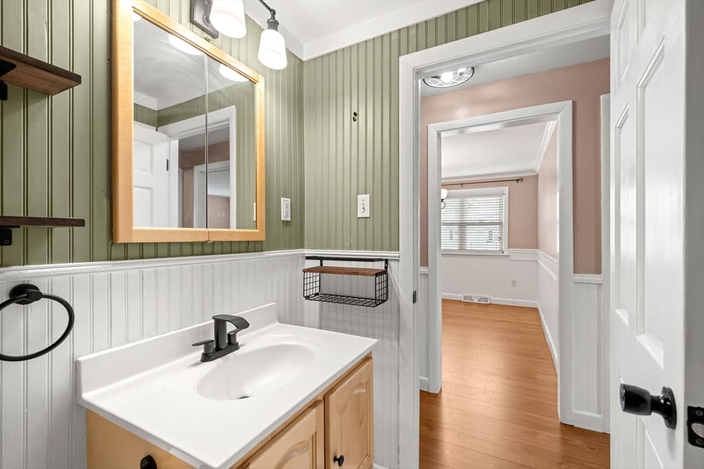 6 Haskell Pl, Peabody MA 01960 photo 17