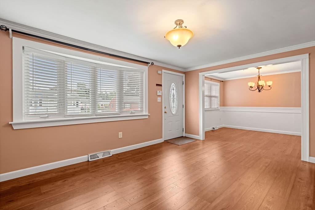 6 Haskell Pl, Peabody MA 01960 photo 5