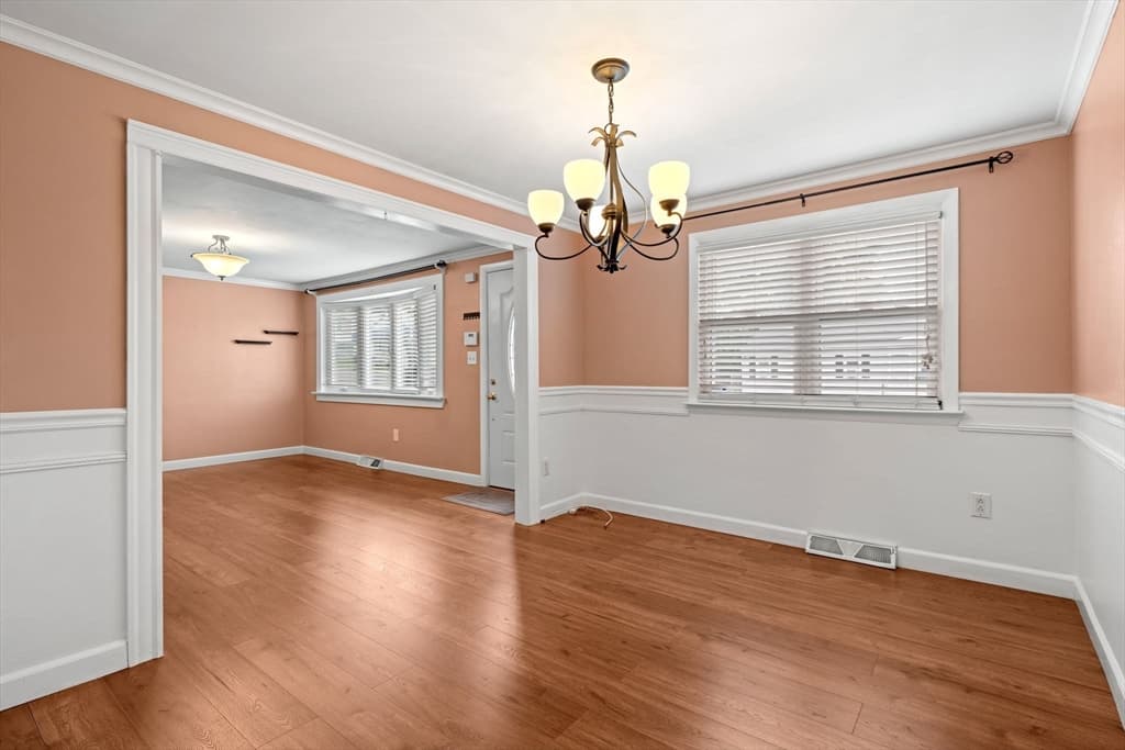 6 Haskell Pl, Peabody MA 01960 photo 4