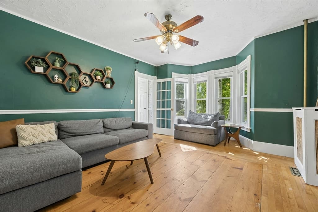 32 Winter Street, Gardner MA 01440 photo 2