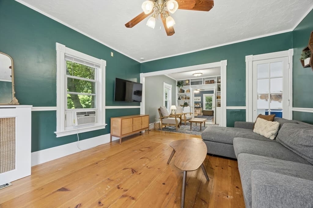 32 Winter Street, Gardner MA 01440 photo 3