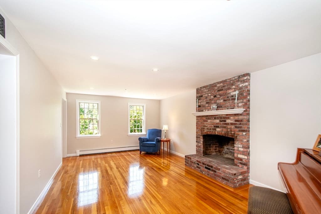 39 Ledgewood Dr, Cohasset MA 02025 photo 6