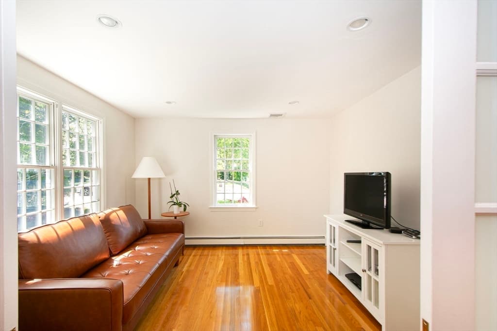 39 Ledgewood Dr, Cohasset MA 02025 photo 14