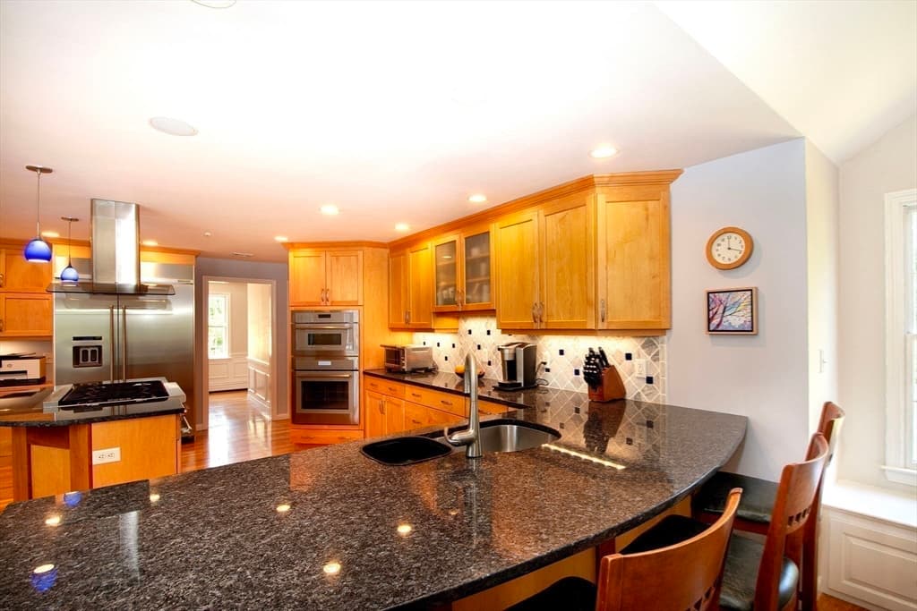 39 Ledgewood Dr, Cohasset MA 02025 photo 11