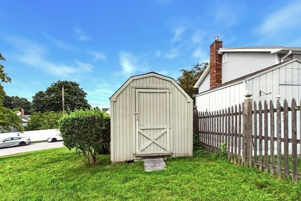 30 Manor Road, Waltham MA 02453 photo 32
