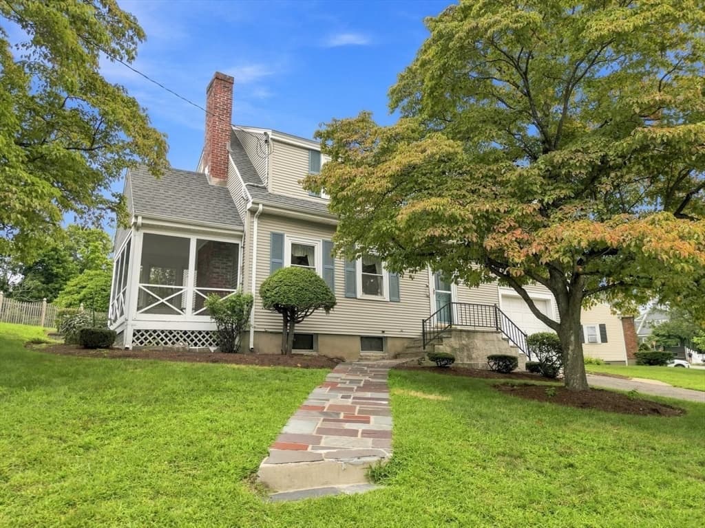 30 Manor Road, Waltham MA 02453