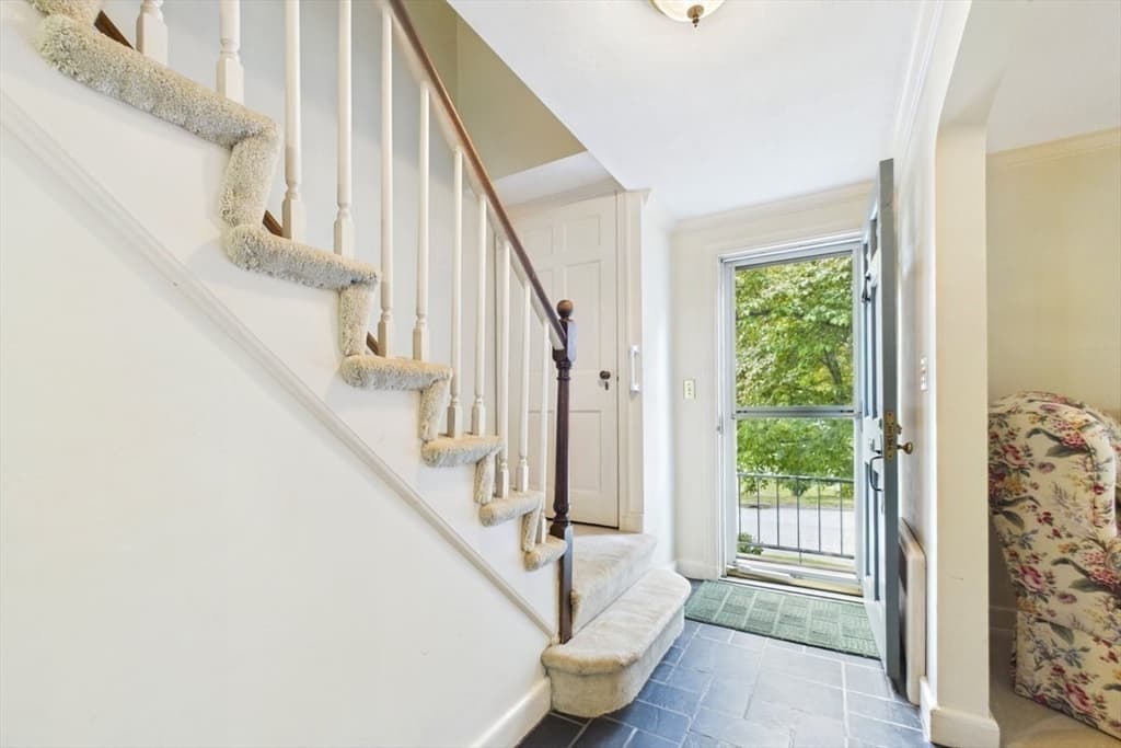 30 Manor Road, Waltham MA 02453 photo 9