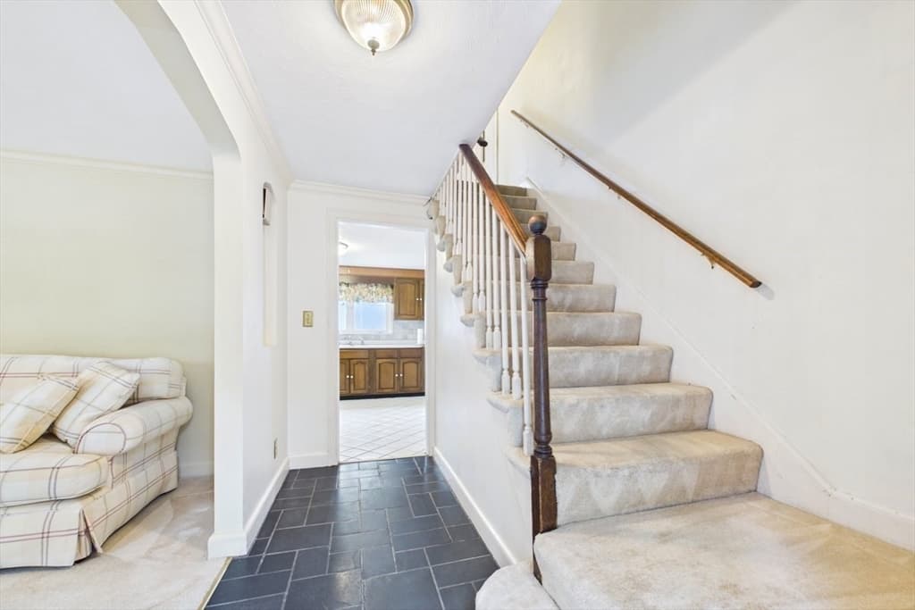 30 Manor Road, Waltham MA 02453 photo 21