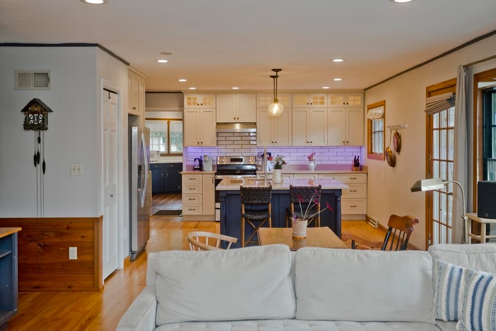 7 Woodland Rd, Westfield MA 01085 photo 12