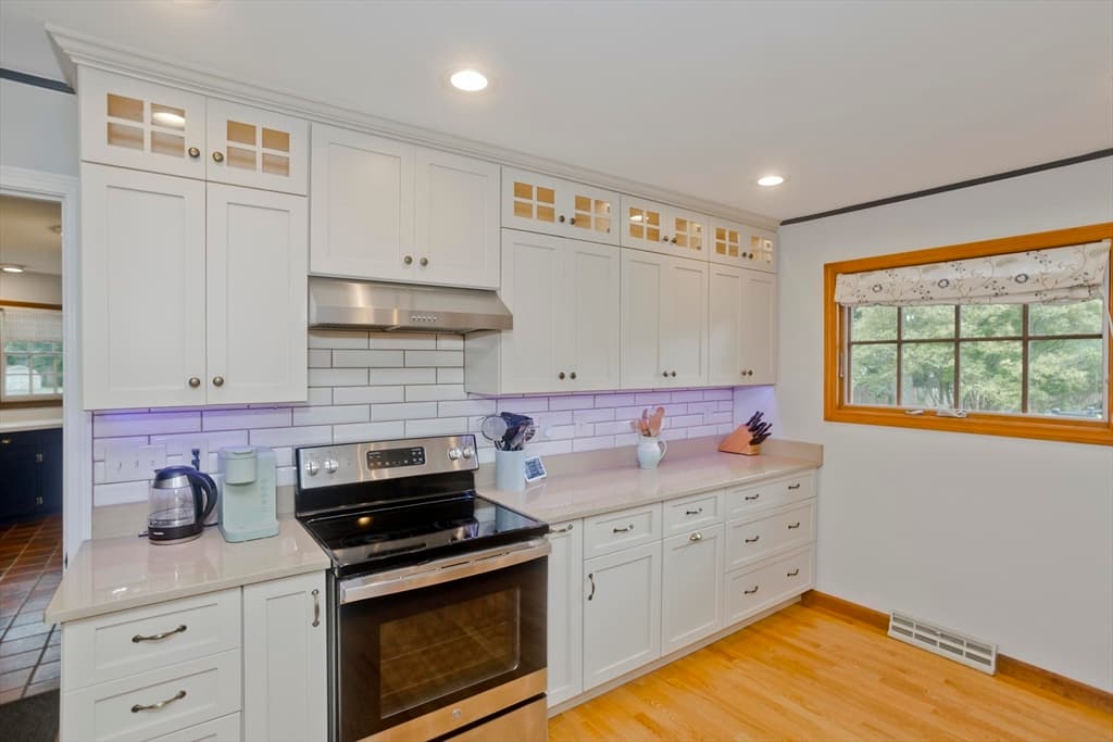 7 Woodland Rd, Westfield MA 01085 photo 5