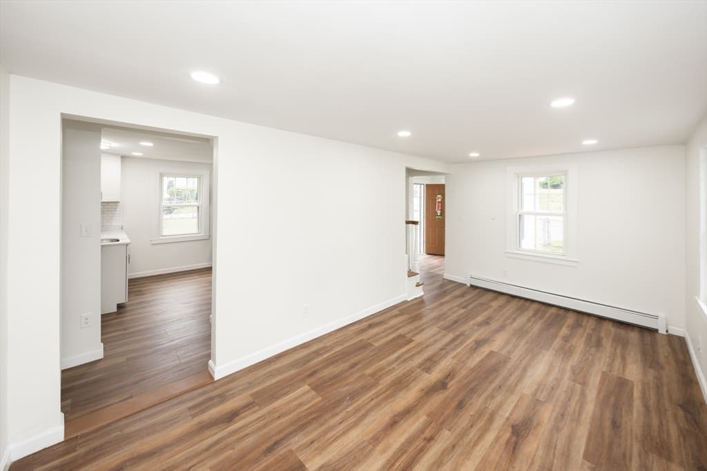 101 Ararat Street, Worcester MA 01606 photo 4