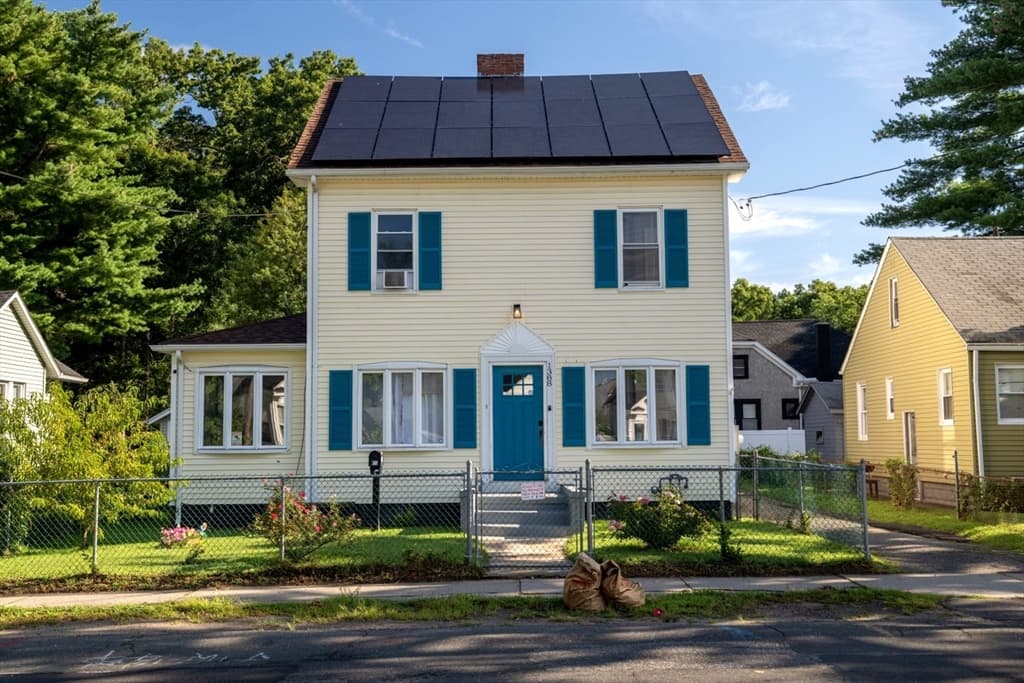 1388 Bay St, Springfield MA 01109